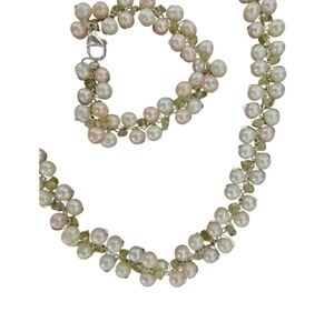 Faux White and Pink Pearl Necklace and Bracelet Set